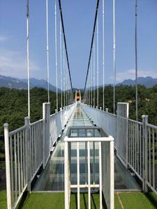 北京乐谷银滩玻璃吊桥